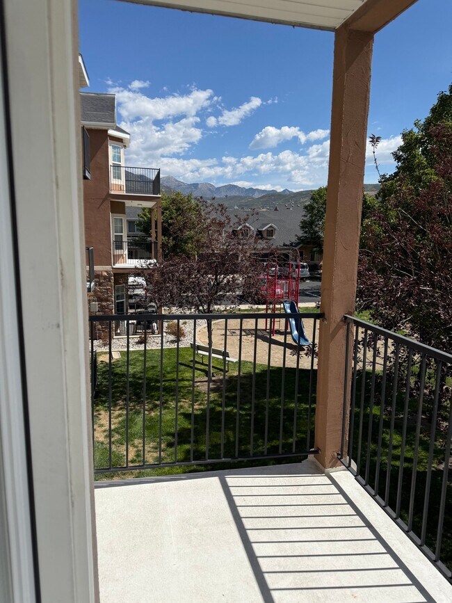 Building Photo - 114 Bella Monte Dr