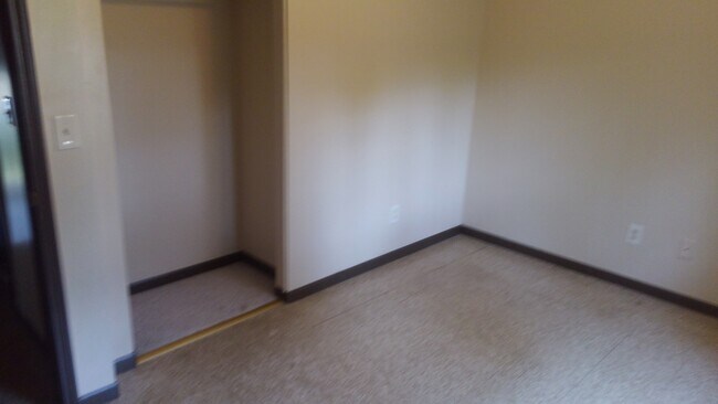 Up Stairs bedroom - 242 Spartan Ave