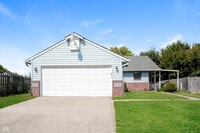 Building Photo - 4002 Harmony Dr