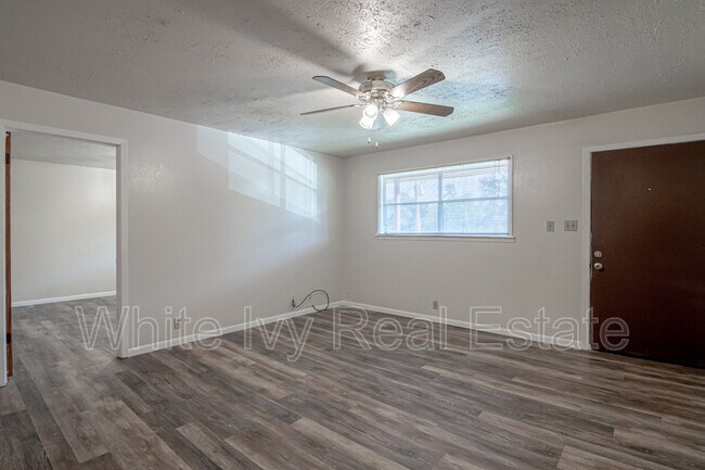 Building Photo - 120 McAdams Ln