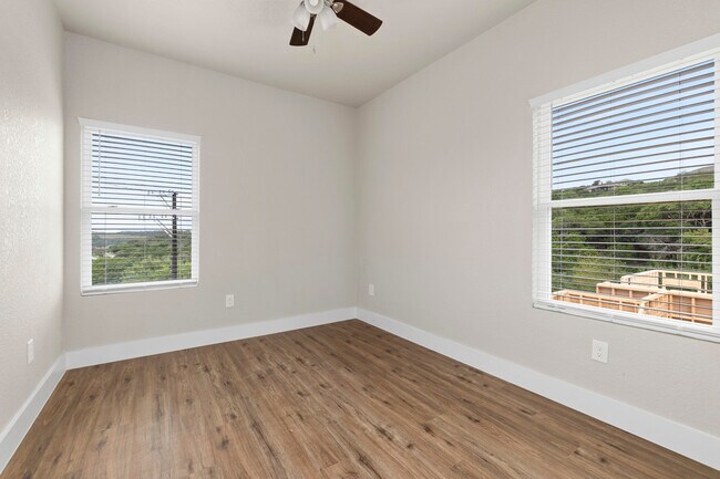 Building Photo - 119 Ave Ventana