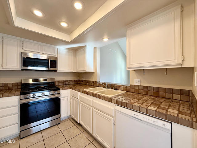 Building Photo - 627 Terrace View Pl
