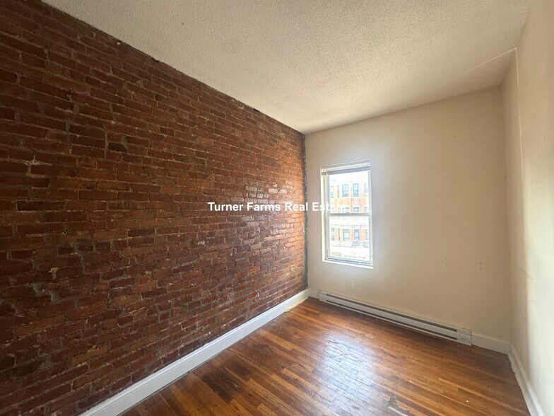 Building Photo - 880 Huntington Ave