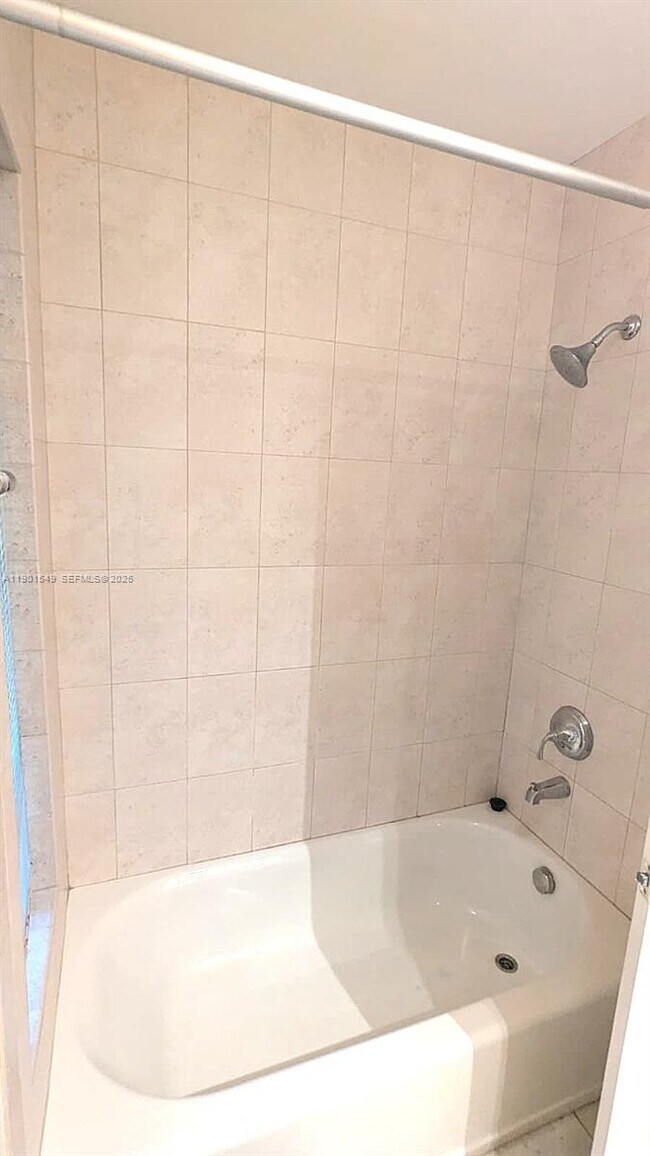 Building Photo - 10140 Torchwood Ave