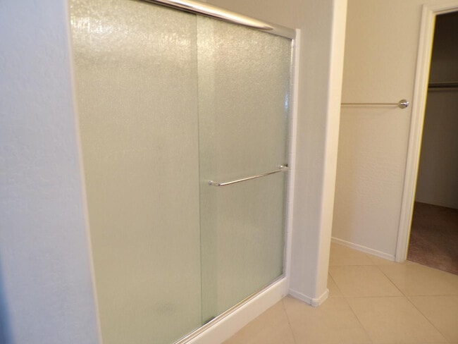 Building Photo - 844 Tiablanca Rd