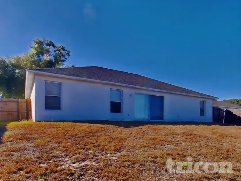 Building Photo - 1026 Sandhill St