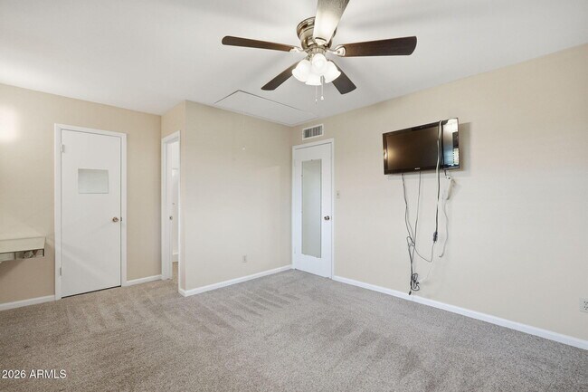 Building Photo - 3937 S Mill Ave