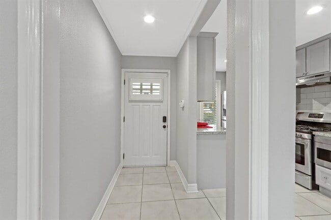 Building Photo - 6311 Bluestone Dr