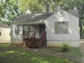 Building Photo - 206 Ivy Ave