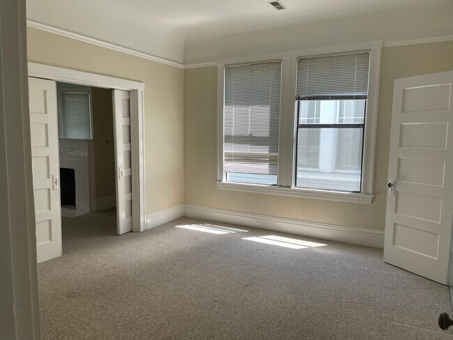 Middle Bedroom - 1551 Franklin St