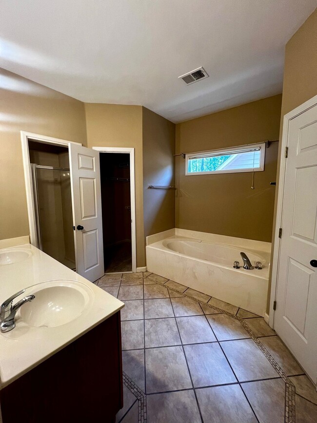 Building Photo - 757 Belle Watley Ln