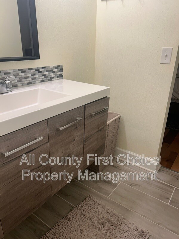 Building Photo - 2505 Cypress Pond Rd