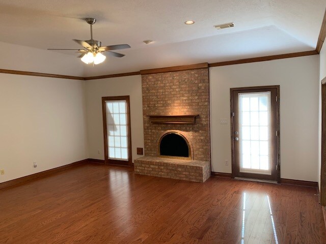 Building Photo - 5126 Manorhaven Ln