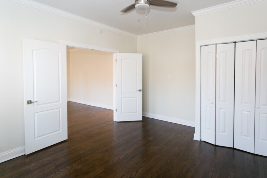 Building Photo - 1122 Maple Ave