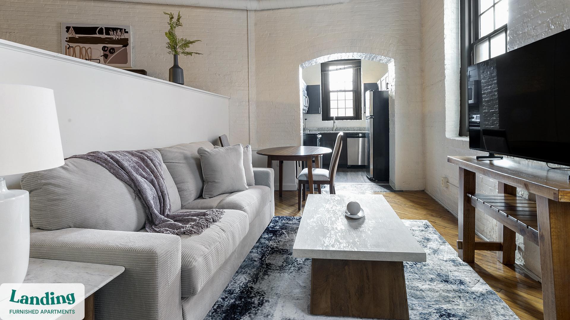 Building Photo - 121 S Fremont Ave