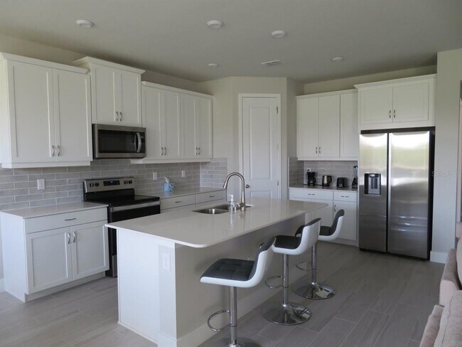 Building Photo - 20488 Bandera Pl