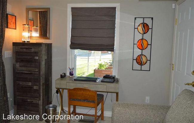 Building Photo - 2 br, 1 bath House - 2428 W Bridge Ave