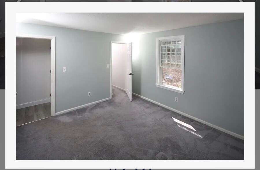 Building Photo - 261 Twin Lakes Dr