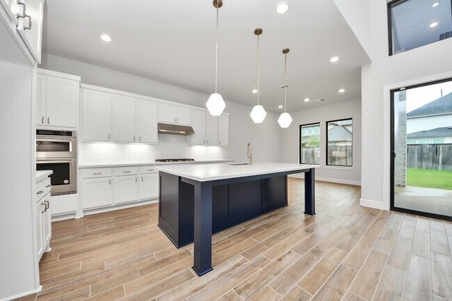 Building Photo - 26907 Southwick Vly Ln