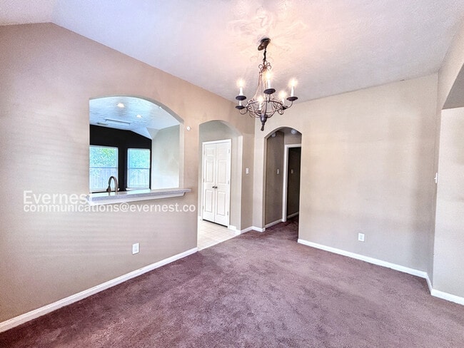 Building Photo - 19010 Field Cottage Ln