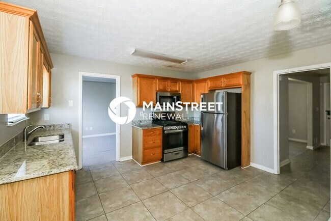 Building Photo - 3 Bedroom Pet-Friendly Home in Ellenwood, GA with Main Street Renewal