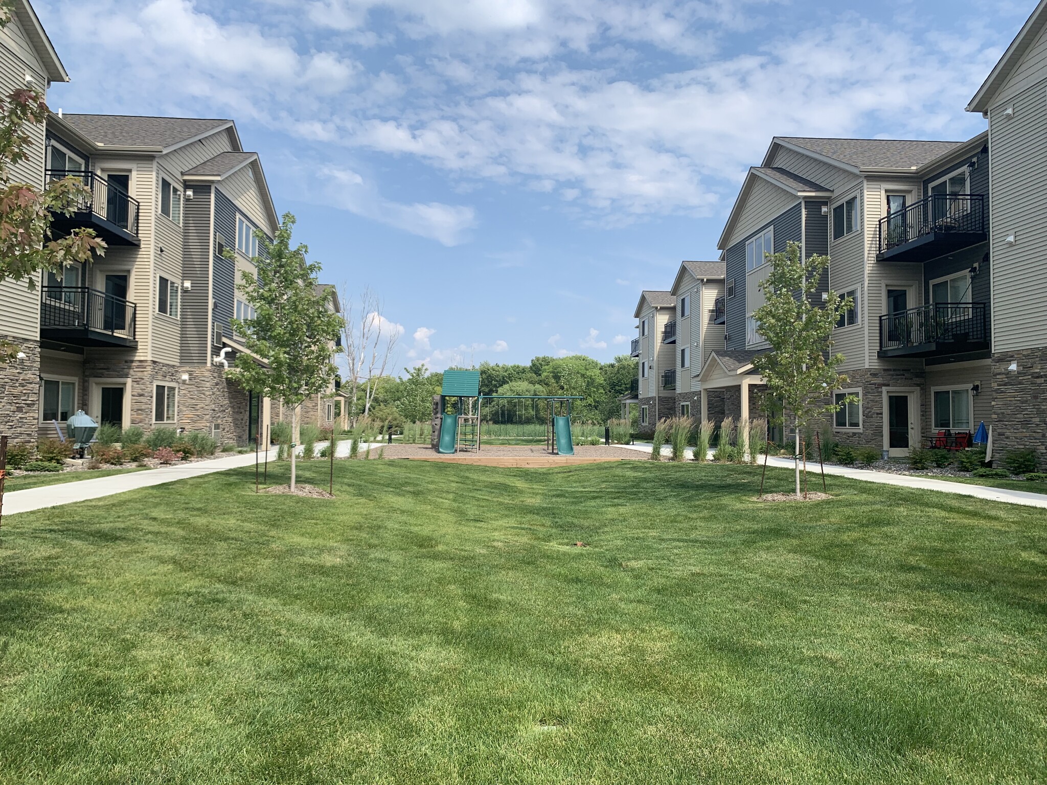 Building Photo - The Crossings at Willems Way