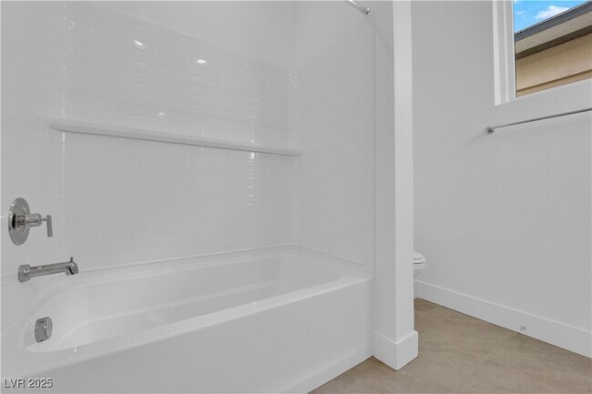 Building Photo - 11049 Concord Vly Dr