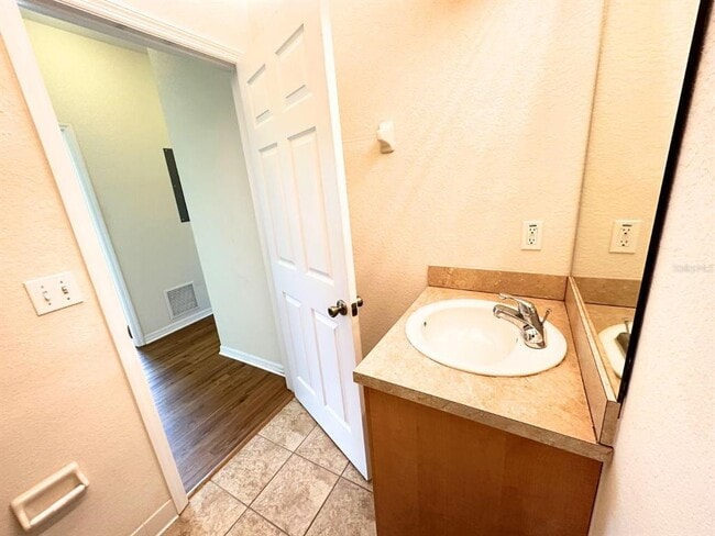 Building Photo - 407 Eagle Pond Dr