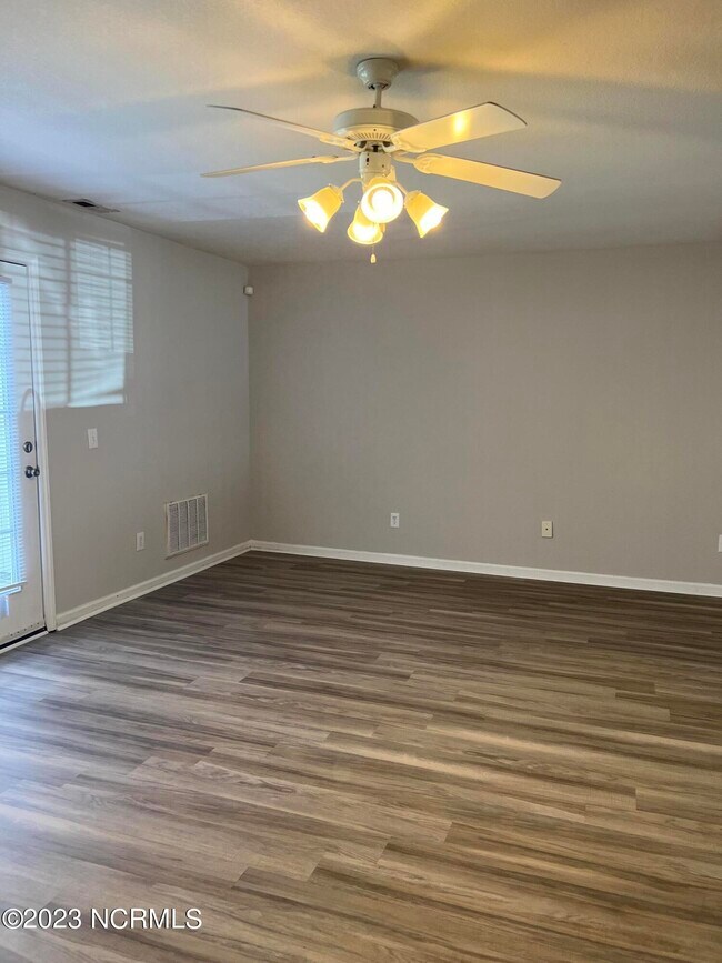 Building Photo - 4215 Williamsbrook Ln