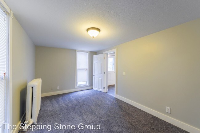 Building Photo - 2725 Hennepin Ave