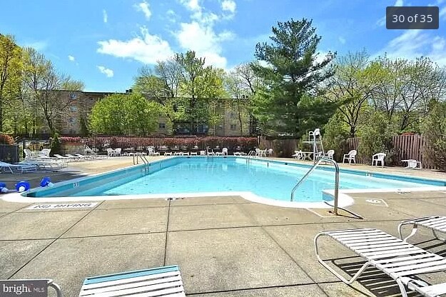 Building Photo - 5340 Holmes Run Pky