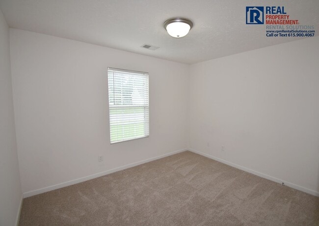 Building Photo - 1549 Passage Dr