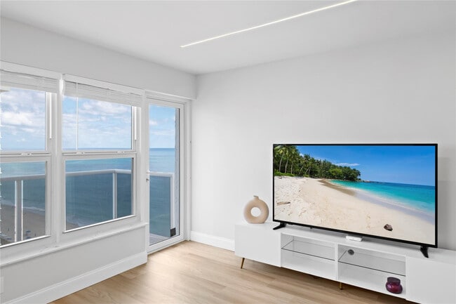 Building Photo - 3500 Galt Ocean Dr