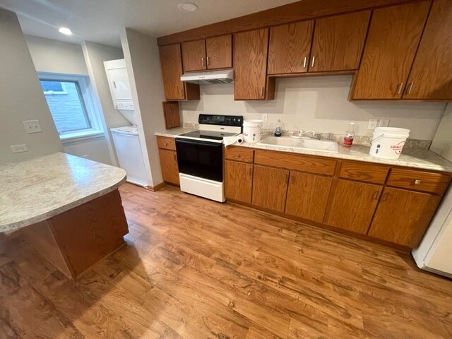 Building Photo - 810 Erie Ave