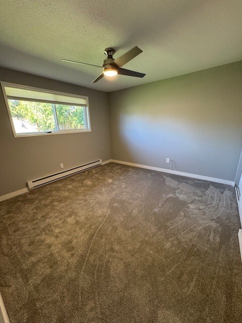 Primary bedroom - 6125 138th St SE