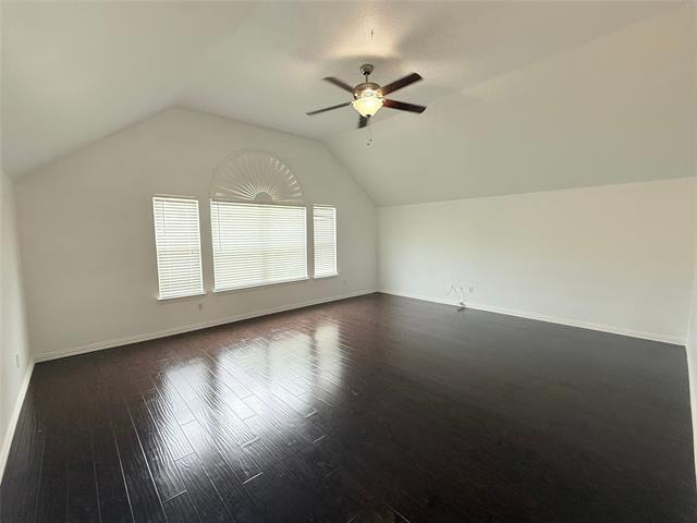 Building Photo - 1313 Baythorne Dr