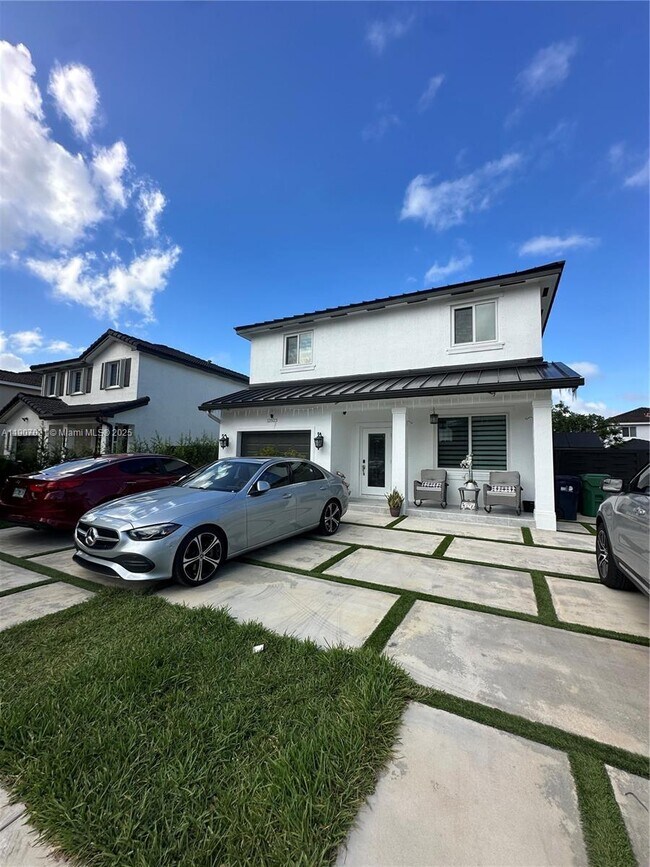 Primary Photo - 12923 SW 285th Terrace