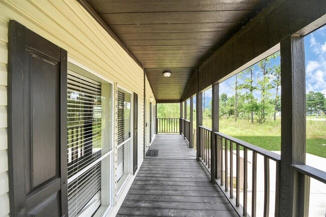Building Photo - 524 Rd 5253