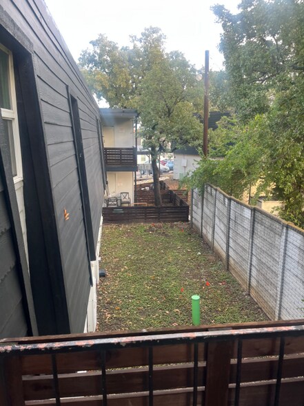 Building Photo - 531 Bedford Rd