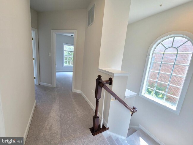 Building Photo - 3926 Shawfield Ln