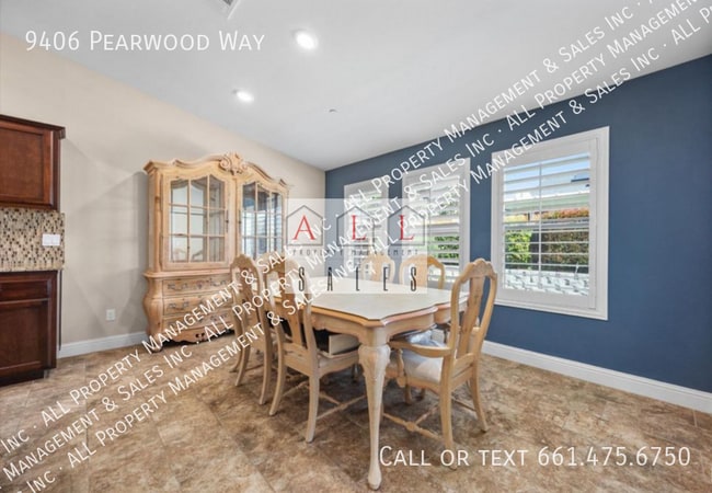 Building Photo - 9406 Pearwood Way