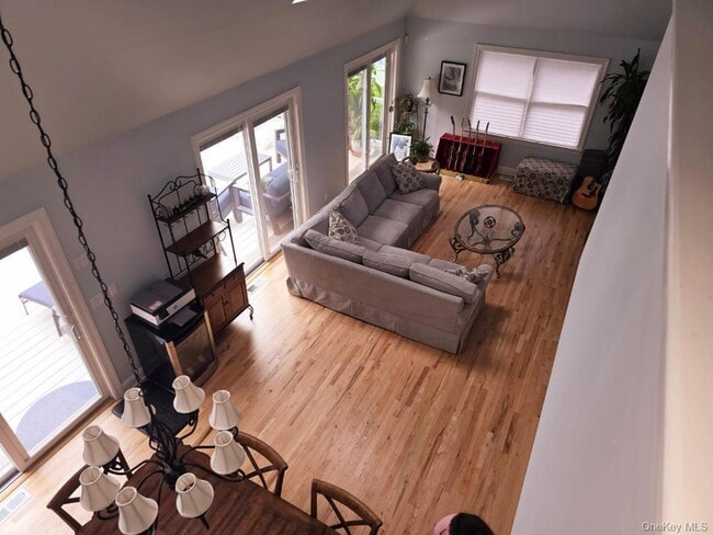 Building Photo - 3 Bennett Dr