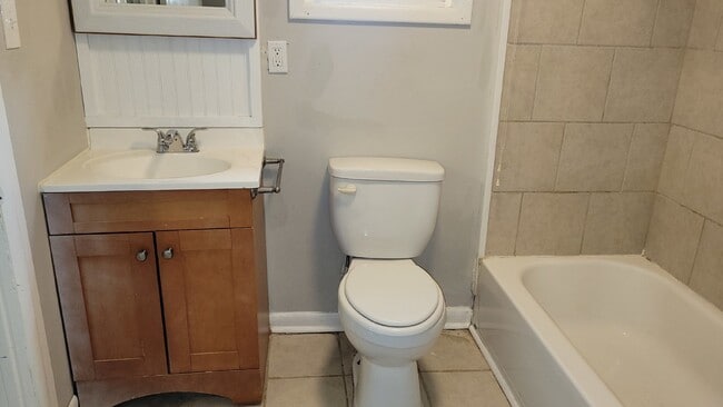 Building Photo - $500 off one month!!!  Spacious 4BR Home |...