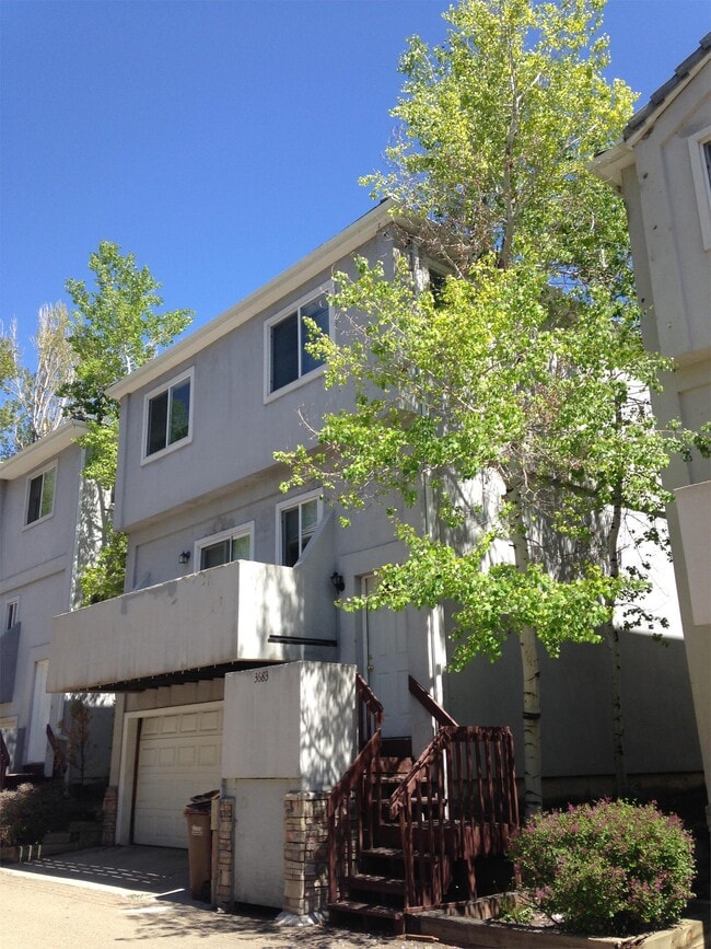 Building Photo - 3683 Iris Ave
