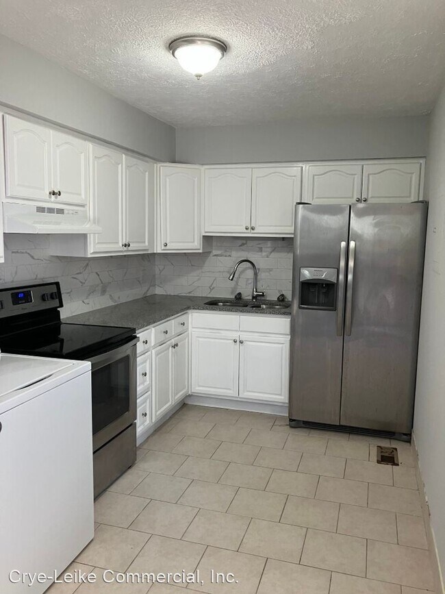 Building Photo - 2 br, 1 bath House - 1238 B Mcgavock Pike