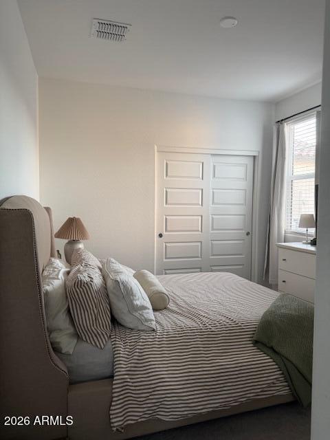 Building Photo - 2414 W La Salle St