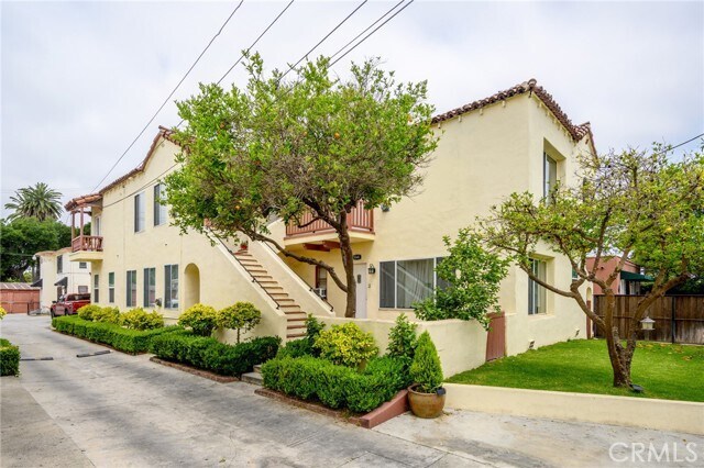 Building Photo - 1641 S Catalina St