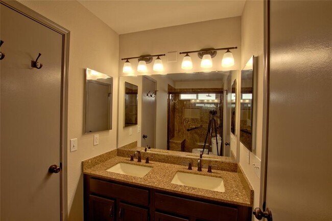 Building Photo - 2203 Corbin Way