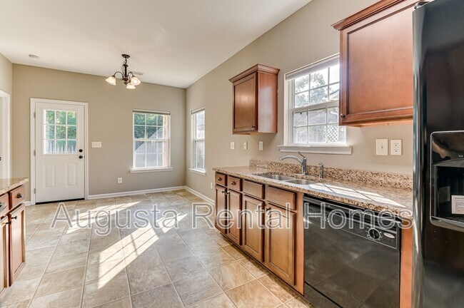 Building Photo - 812 Oshields Ct