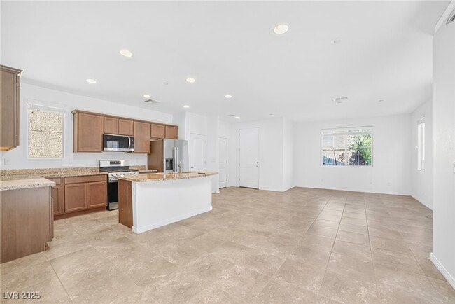 Building Photo - 2718 Hammetts Landing Walk
